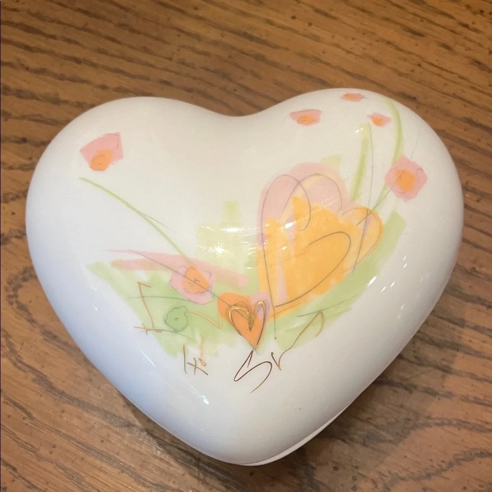 Rosenthal‎ Heart-Shaped Floral Trinket Box
